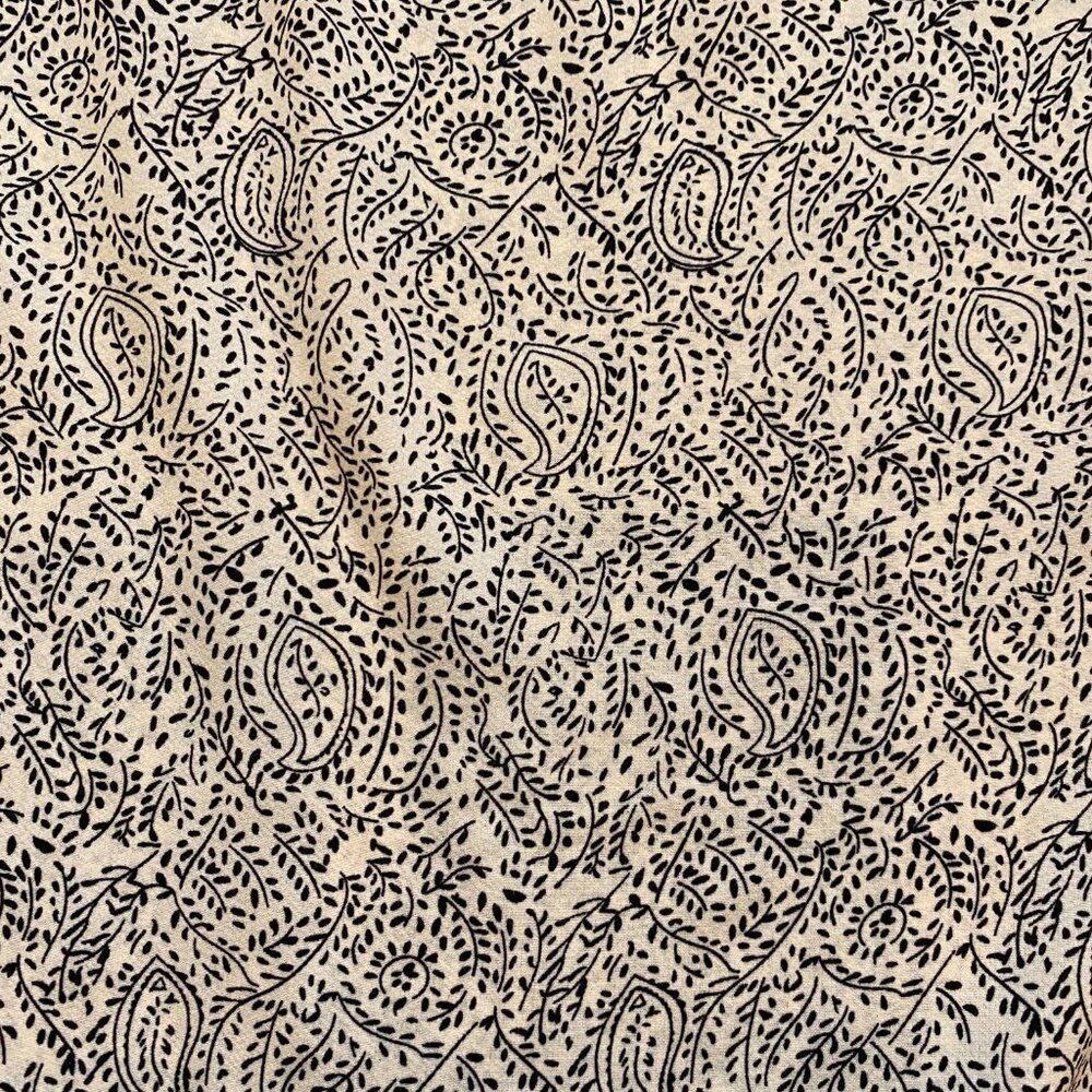 Patterned Blouse - Picture 3 of 4
